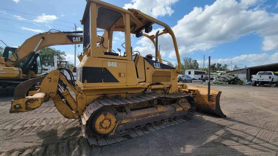 2004 Caterpillar D4G XL for sale ref 56029368 - MachineryBroker.com