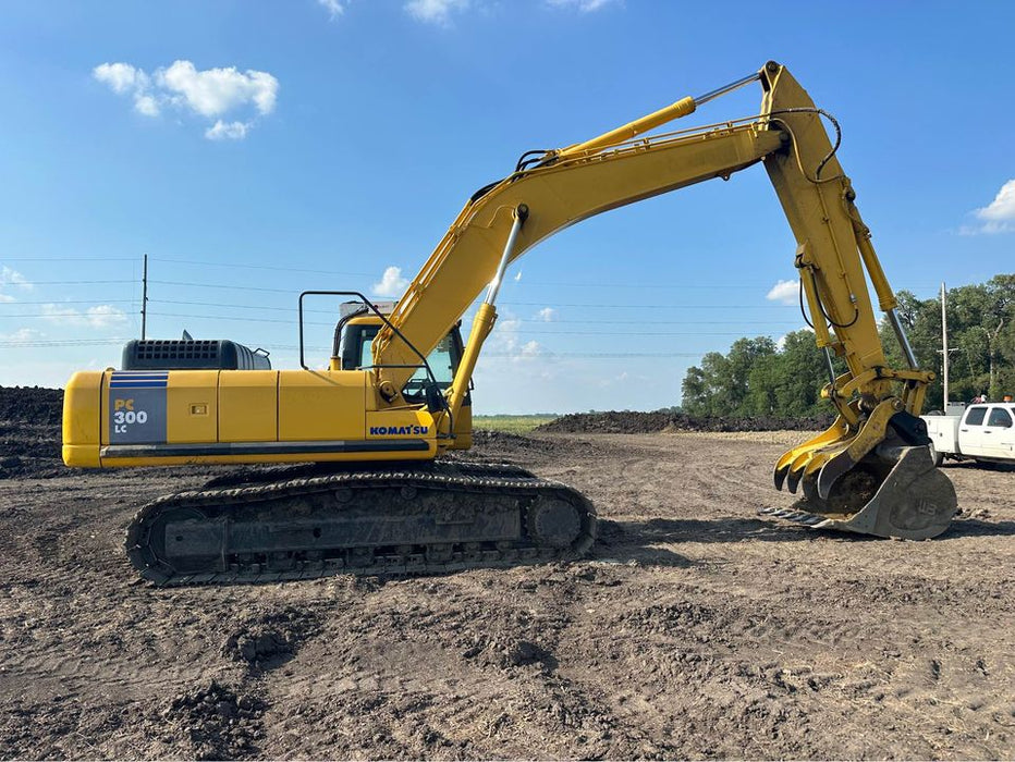 2005 Komatsu pc300 for sale ref 41923211 - MachineryBroker.com