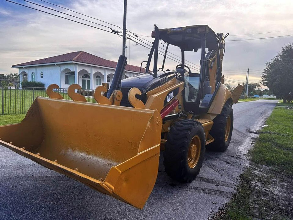 2009 Caterpillar 420E for sale ref 89090214 - MachineryBroker.com