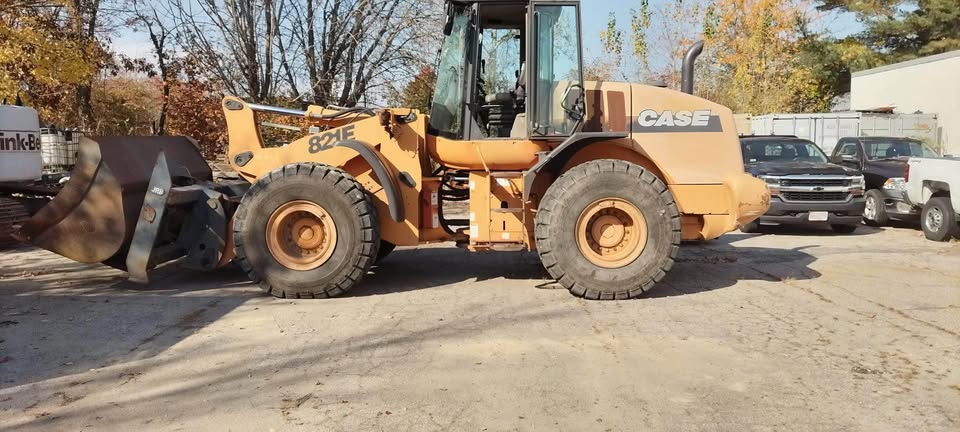 2010 CASE 821E for sale ref 44290902 - MachineryBroker.com