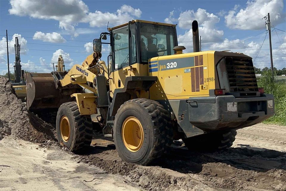 2010 KOMATSU WA320 - 6 Wheel Loader for sale ref 87007959 - MachineryBroker.com