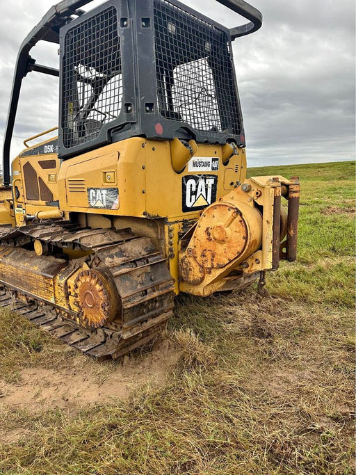 2011 Cat D - 5k for sale ref 74426361 - MachineryBroker.com