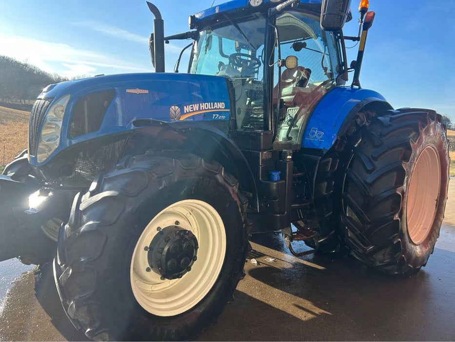 2015 New Holland T7.270 for sale ref 74771014 - MachineryBroker.com