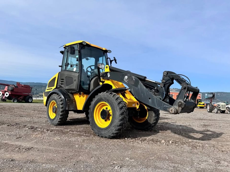 2017 JCB 409T4 for sale ref 30190403 - MachineryBroker.com