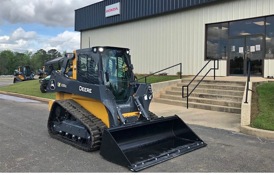 2024 John Deere Skid Steer 325g for sale ref 25003092 - MachineryBroker.com