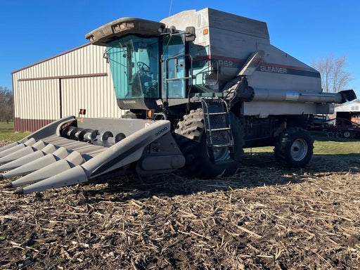 Gleaner R62 for sale ref 50382456 - MachineryBroker.com