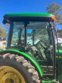 John Deere 5520 for sale ref 75771076 - MachineryBroker.com