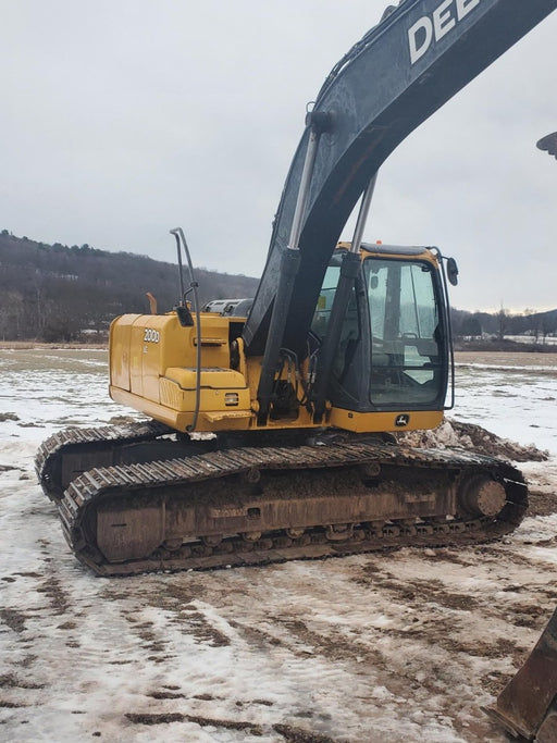 Used 2012 John Deere 200 LC Excavator. REF#CFD21623 - machinerybroker